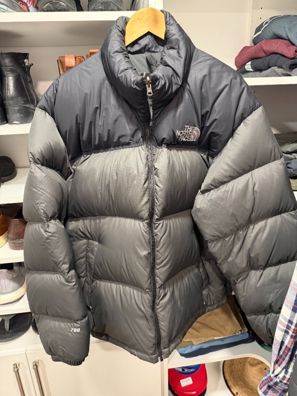 The NUPTSE. North Face Men's- XL. 700 Fill.